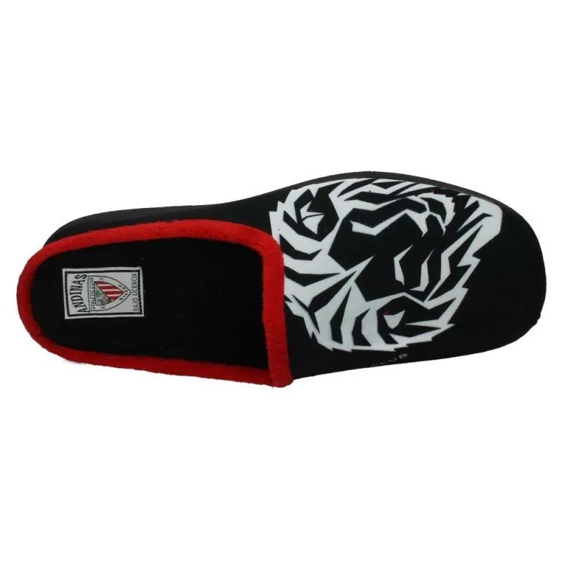 960110 ZAPATILLAS LEÓN COLOR NEGRO