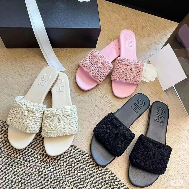 AAA Italia Mujeres Diapositivas Sandalias de diseñador Desgloses Cuero Summer de moda Sliping de tejido de tejido de moda