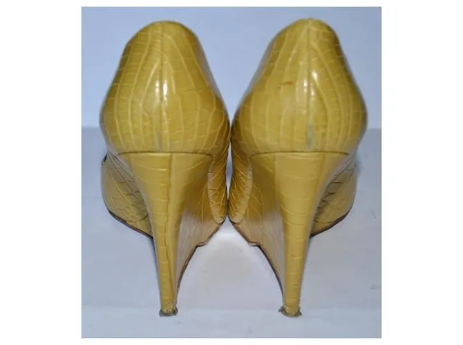 Agnona escote Amarillo 