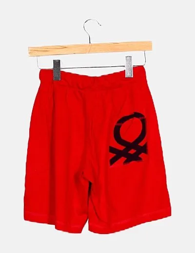 Benetton Short rojo detalle