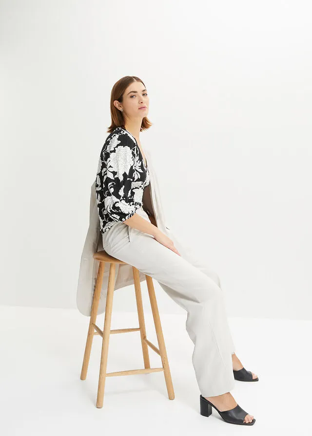 CAMISA CON INSERTO DE GANCHILLO NEGROBLANCO DE FLORES