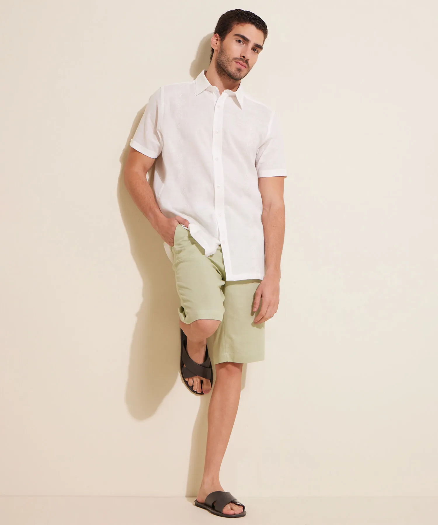 CAMISA GUAYABERA EN EFECTO R&UACUTE;STICO