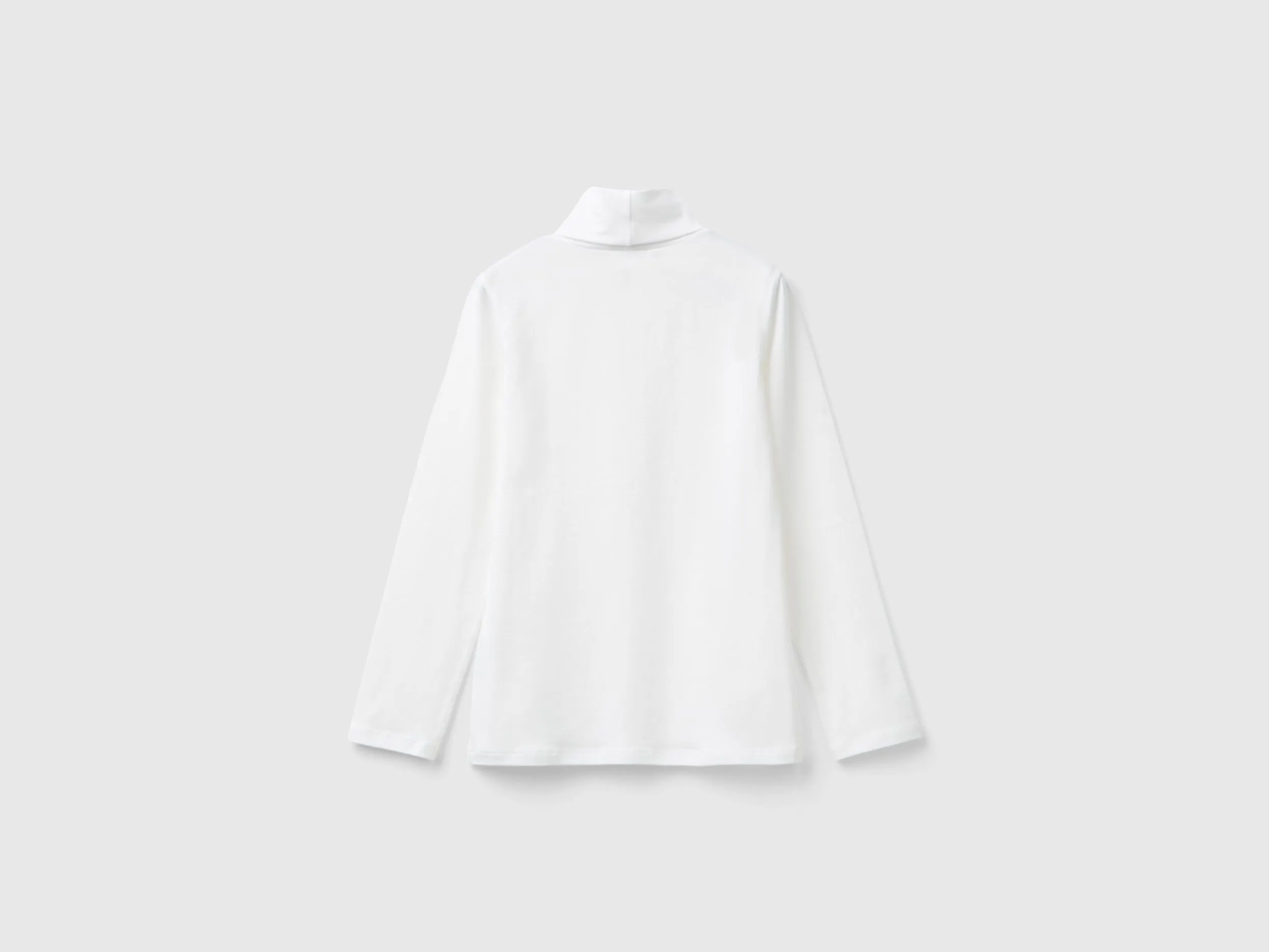 Camiseta elástica de cuello alto