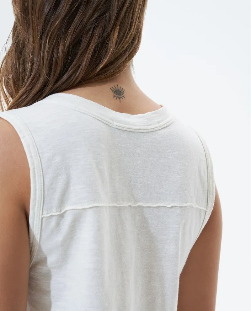 Camiseta manga sisa para mujer