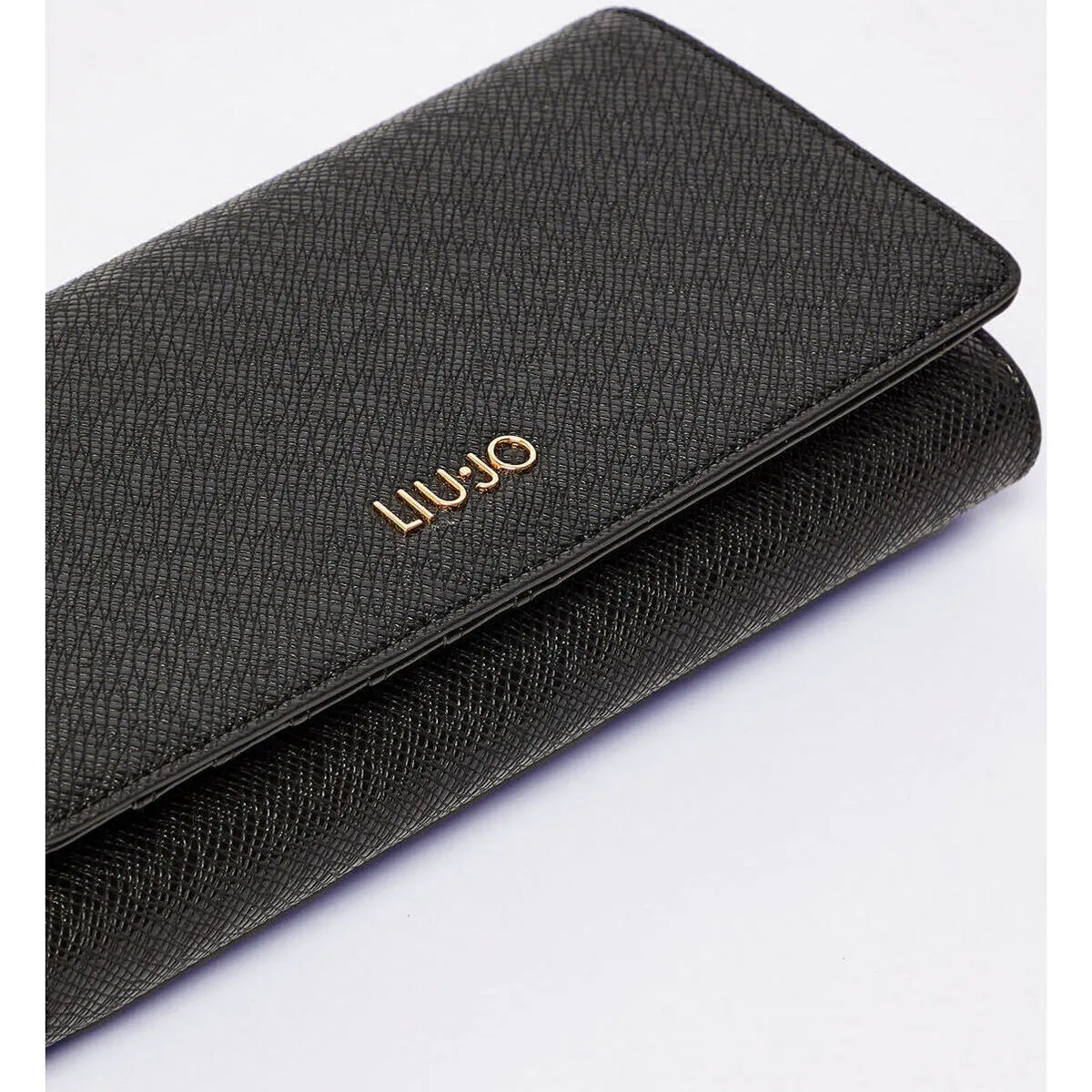 Cartera grande con logotipo