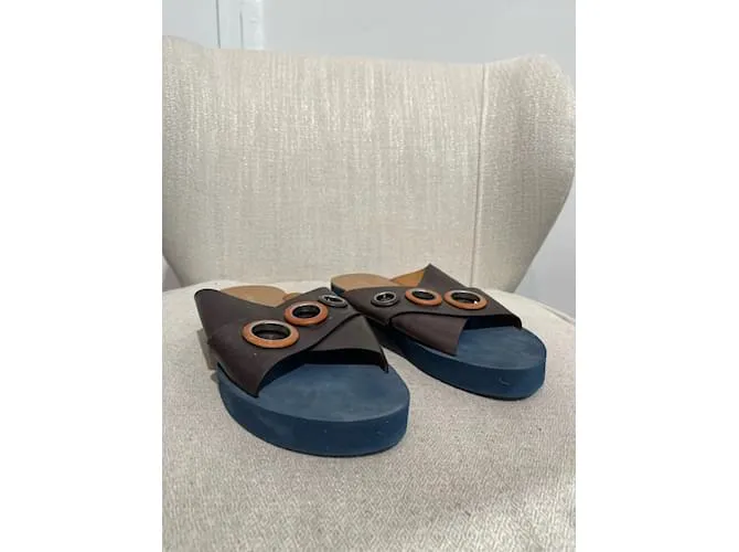 Chloé CHLOE Sandalias T.UE 38 Cuero Castaño 