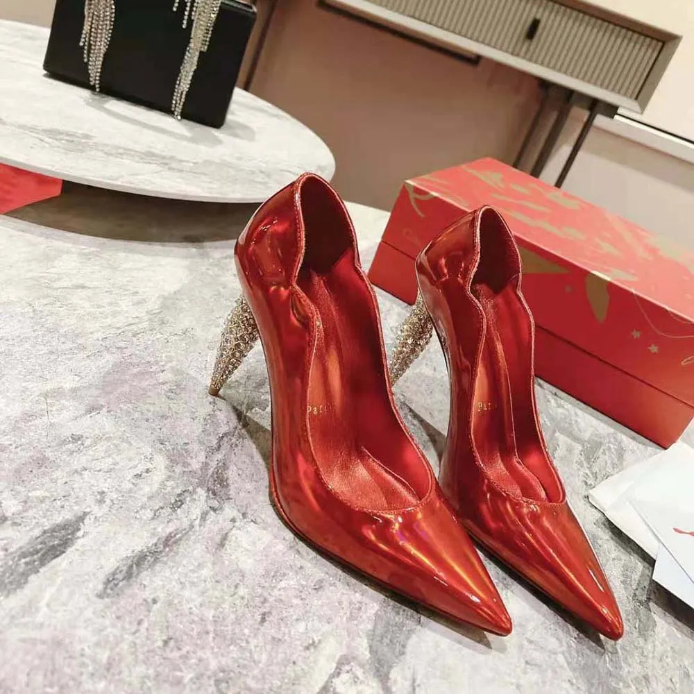 CHRISTIAN LOUBOUTIN MUJER LIPSTRASS BOMBA 100 MM ALTURA DEL TACóNROJO
