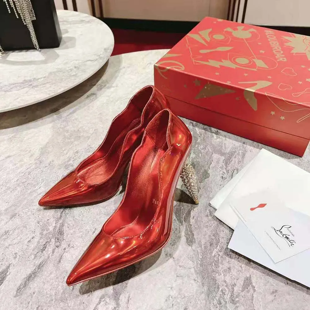 CHRISTIAN LOUBOUTIN MUJER LIPSTRASS BOMBA 100 MM ALTURA DEL TACóNROJO