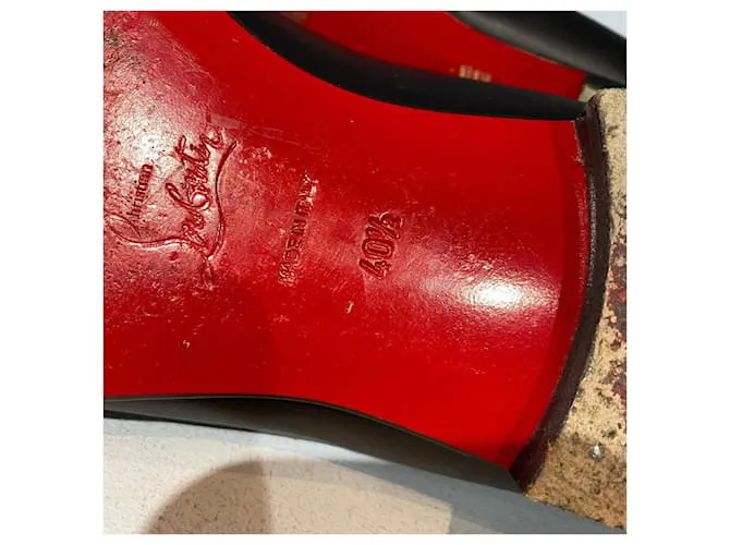 CHRISTIAN LOUBOUTIN Pisos T.UE 40.5 cuero Negro 