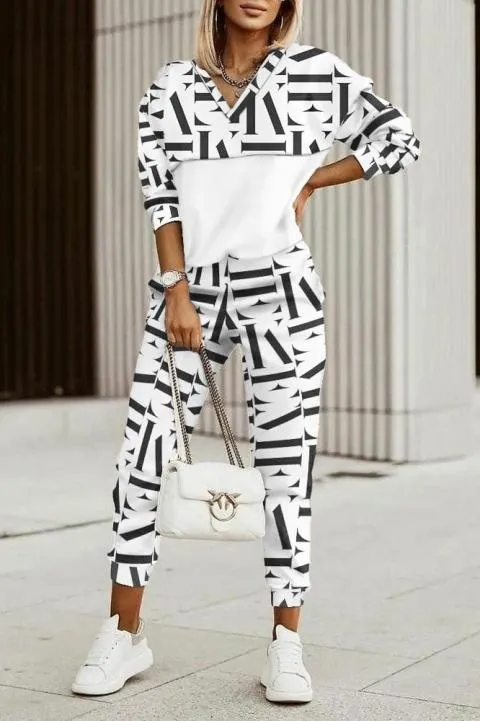 Chándal de imitación de terciopelo con estampado de letras Laureta, blanco