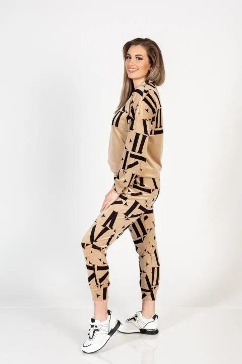 Chándal de imitación de terciopelo con estampado de letras Laureta, negro beige
