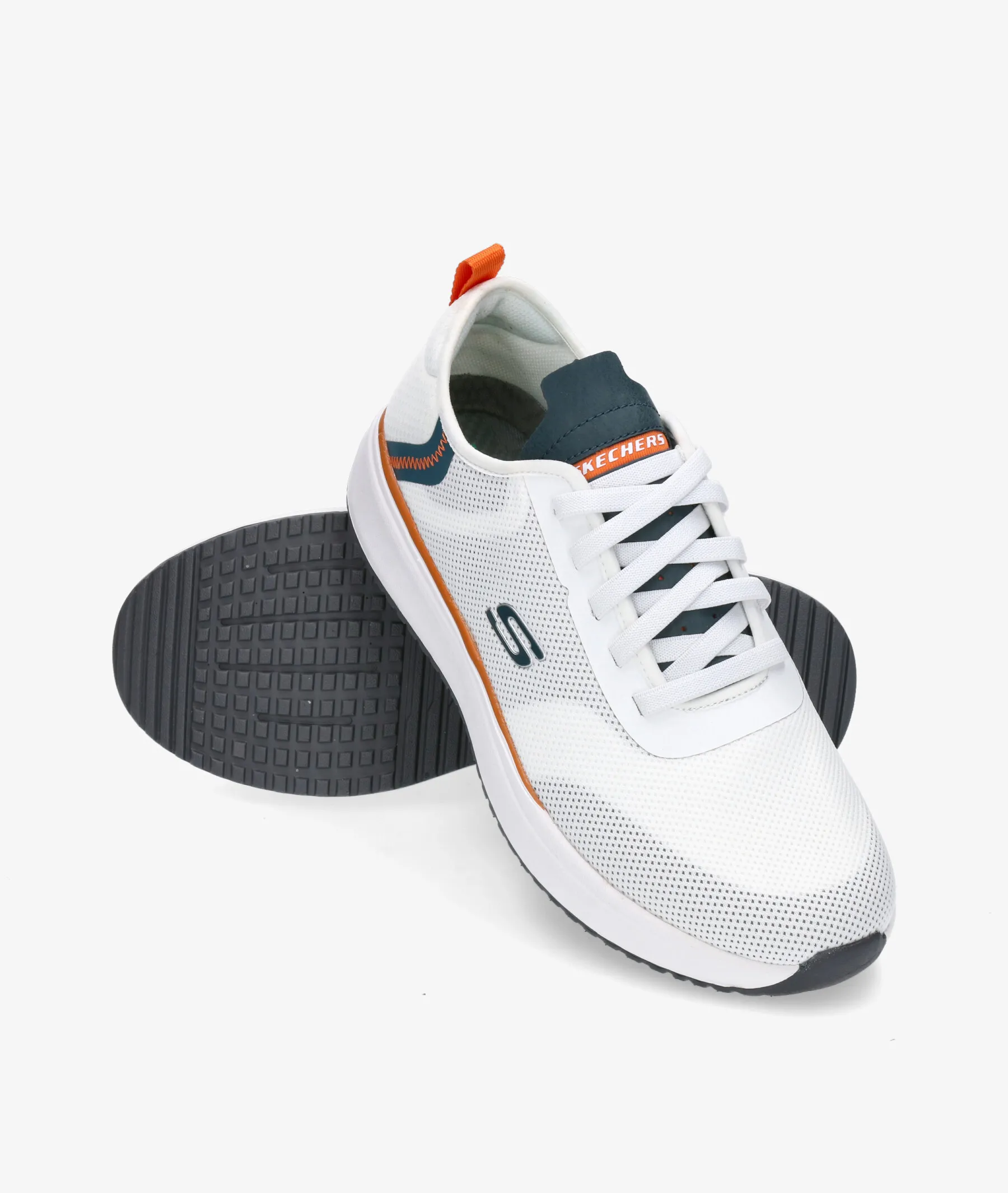 Deportivos Skechers 210409 en blanco