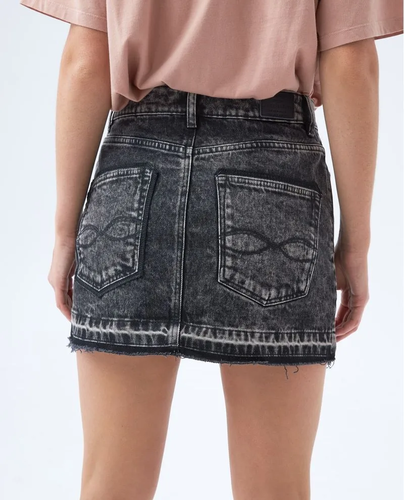 Falda negra para mujer