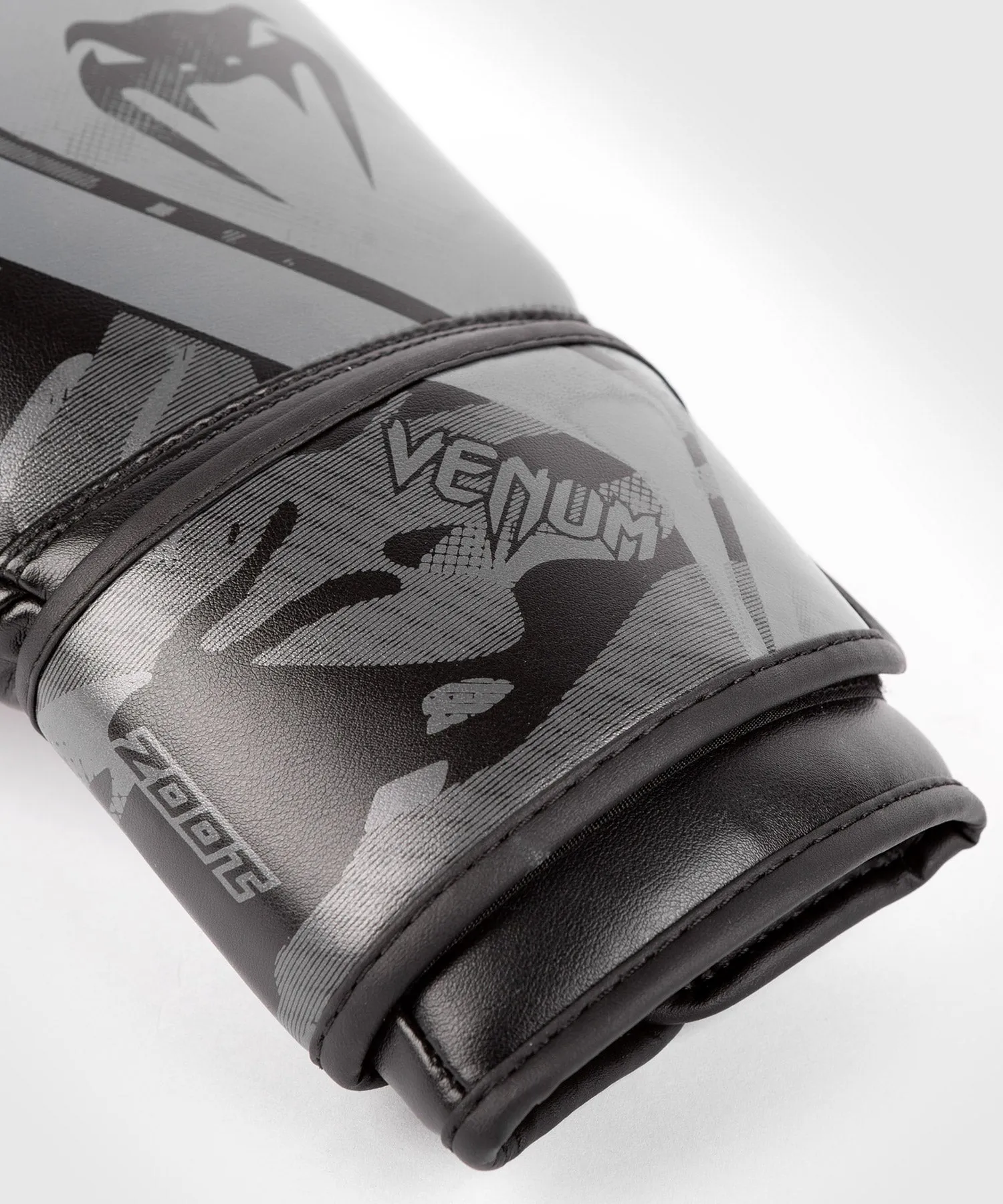 GUANTES DE BOXEO CONTENDER 2.0 VENUM DEFENDER  NEGRO/NEGRO