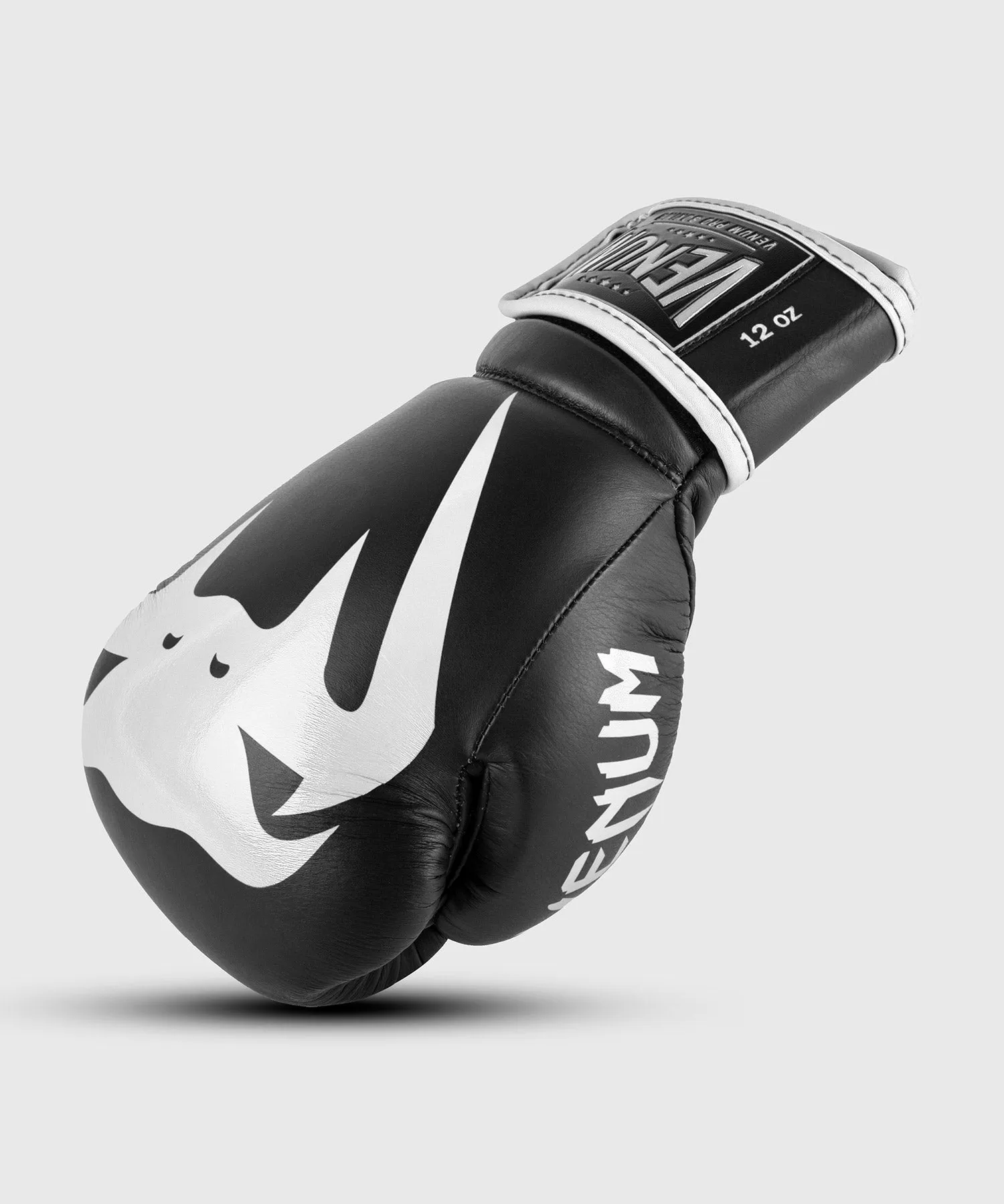 GUANTES DE BOXEO PROFESIONAL VENUM GIANT 2.0  – VELCRO  NEGRO/BLANCO