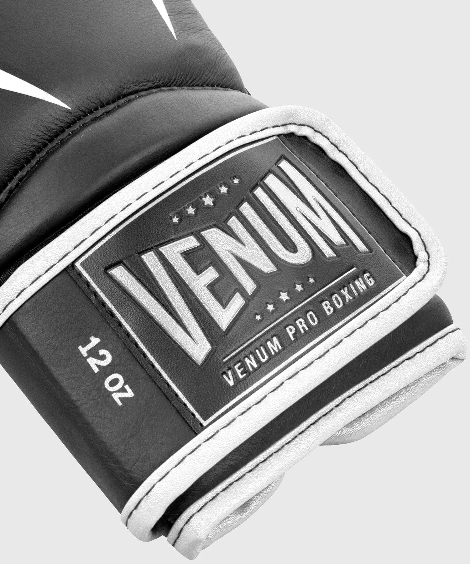 GUANTES DE BOXEO PROFESIONAL VENUM GIANT 2.0  – VELCRO  NEGRO/BLANCO