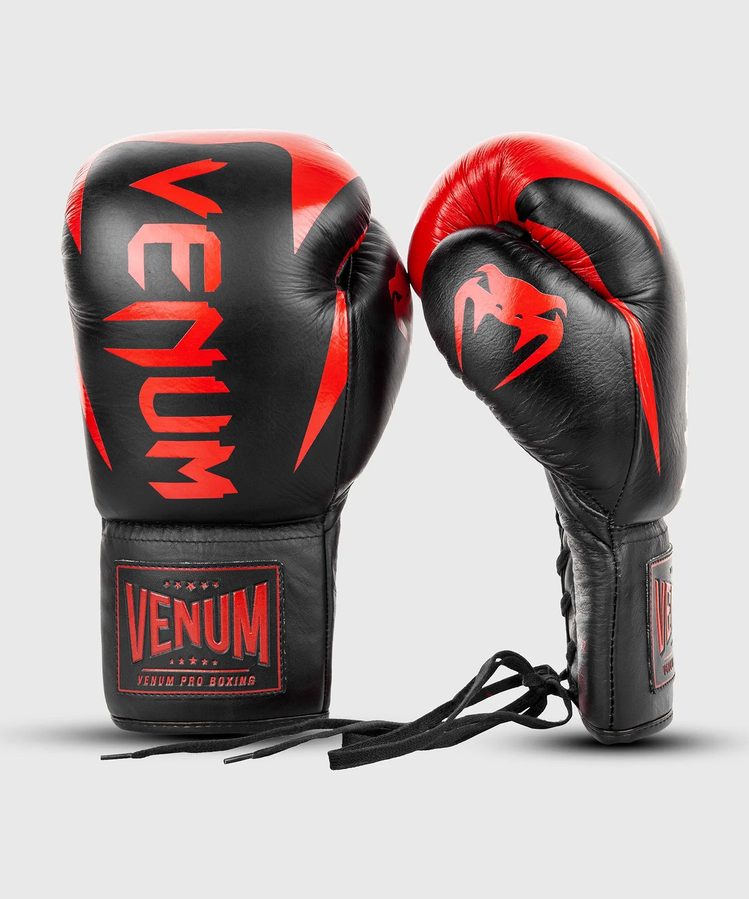GUANTES DE BOXEO PROFESIONAL VENUM HAMMER – CORDONES  NEGRO/ROJO