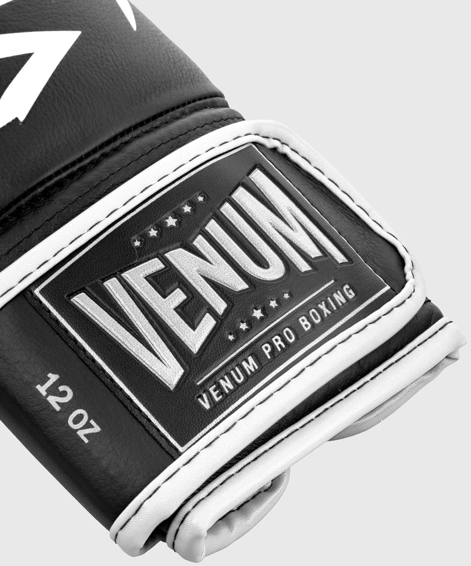 GUANTES DE BOXEO PROFESIONAL VENUM HAMMER – VELCRO  NEGRO/BLANCO