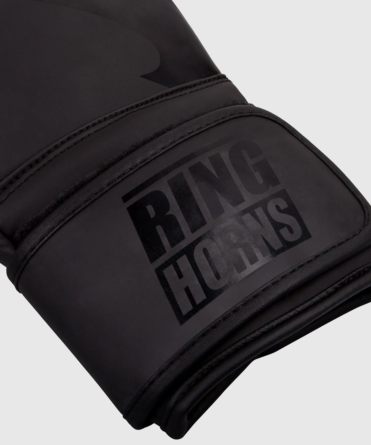 GUANTES DE BOXEO RINGHORNS CHARGER  NEGRO/NEGRO