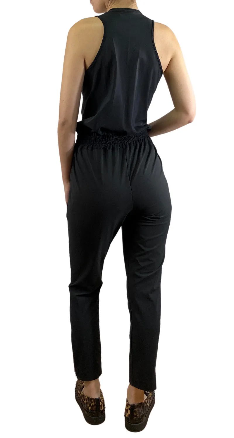 JAZMIN CHEBAR Enterito Negro