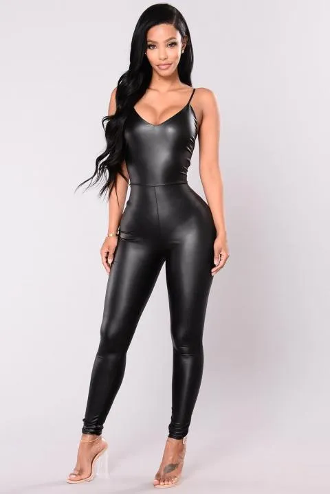 Mono de moda imitación cuero Tuvala, negro