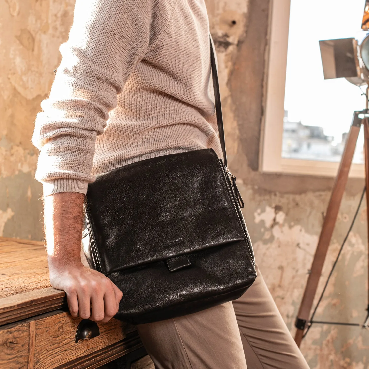 MORRAL REDMOND NEGRO