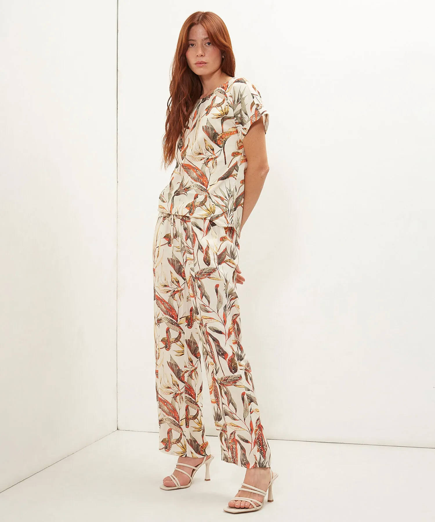 PANTAL&OACUTE;N ESTAMPADO EN EFECTO LINO