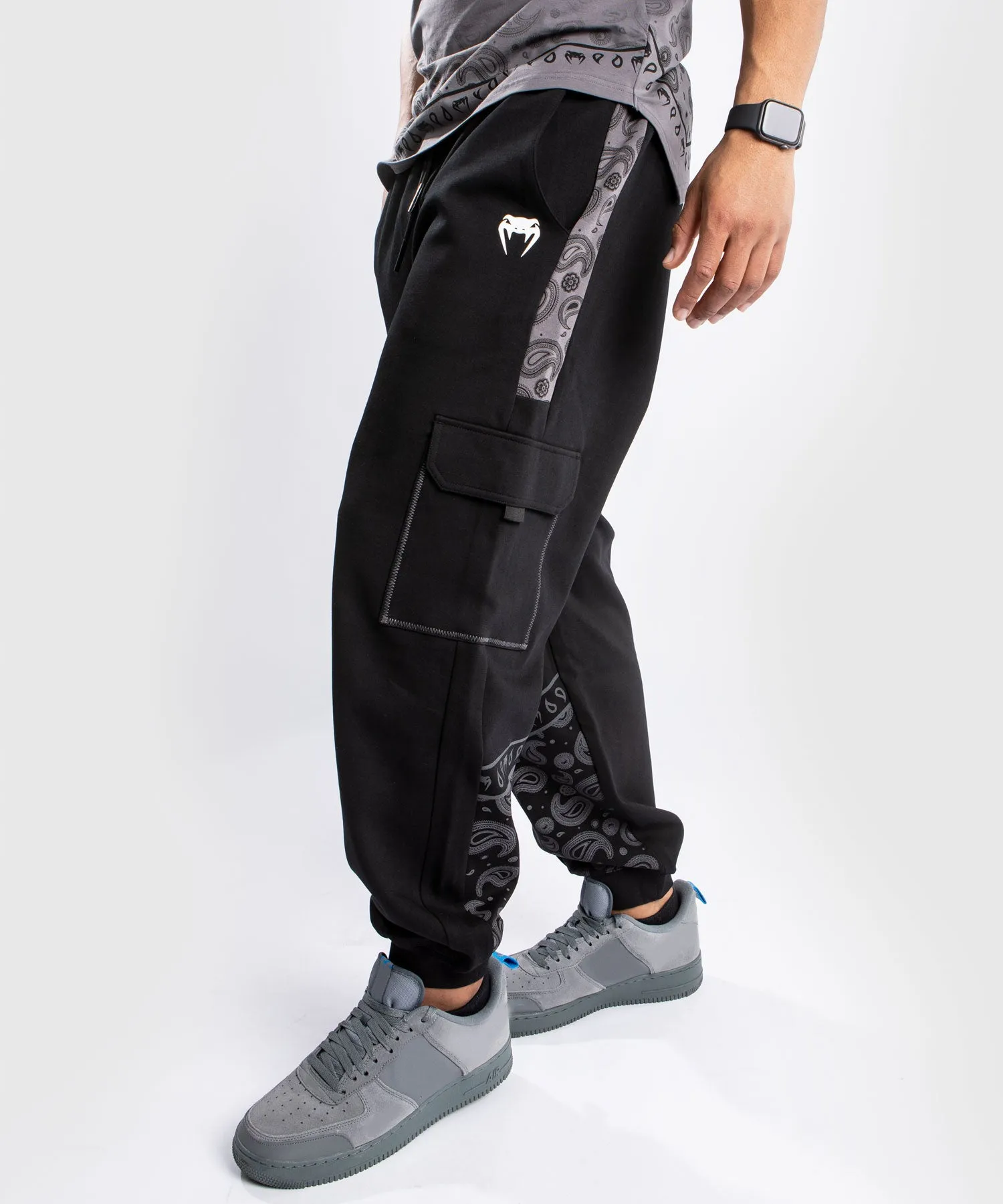 PANTALóN DE CHáNDAL VENUM CALI 34   OVERSIZE  NEGRO