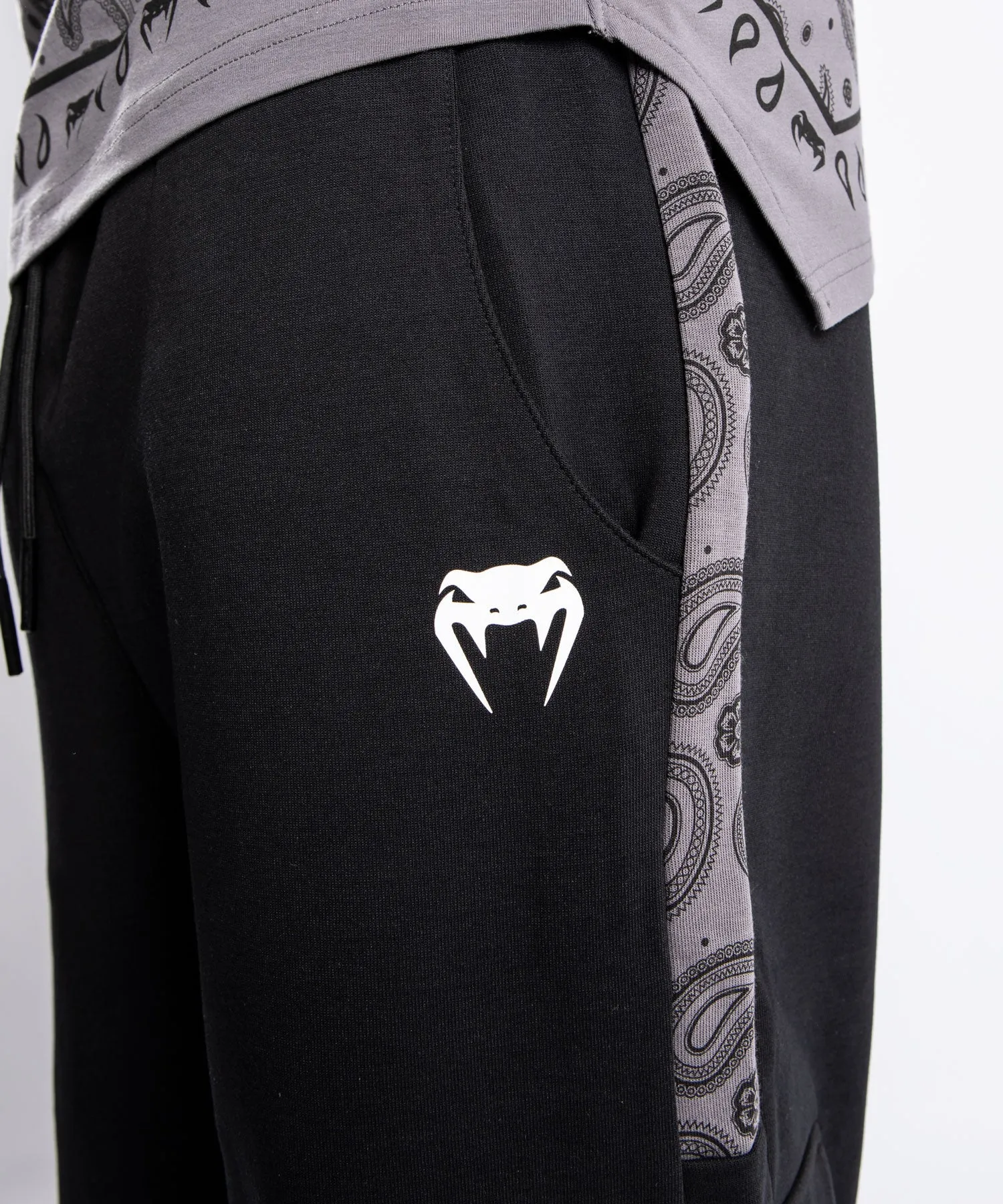 PANTALóN DE CHáNDAL VENUM CALI 34   OVERSIZE  NEGRO