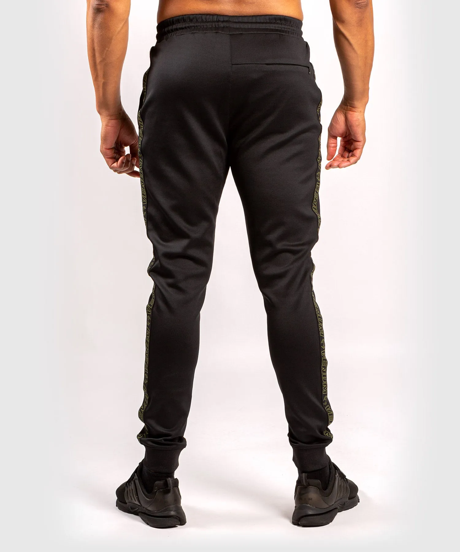 PANTALóN DE CHáNDAL VENUM CLUB 212  NEGRO/CAQUI