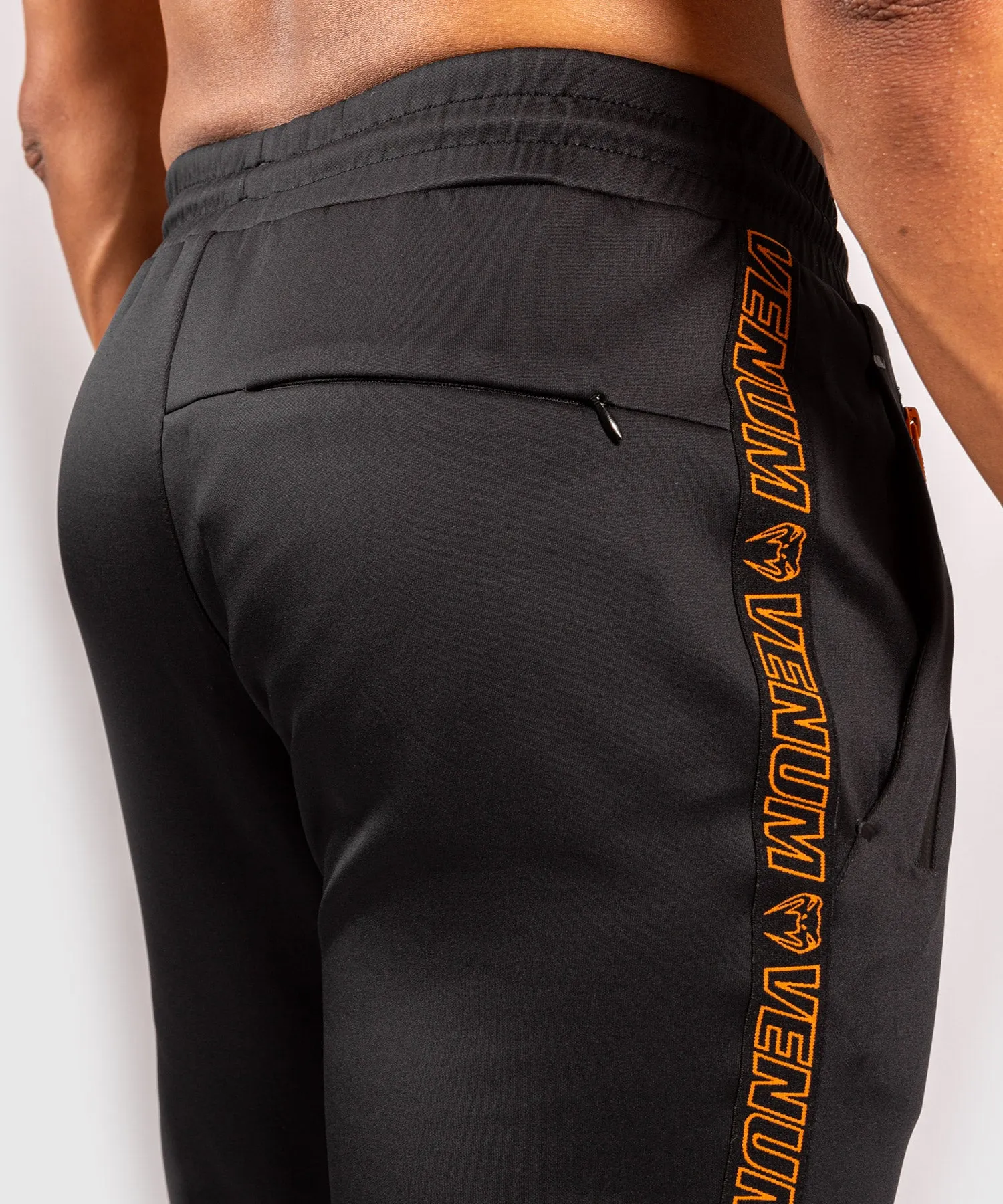 PANTALóN DE CHáNDAL VENUM CLUB 212  NEGRO/NARANJA