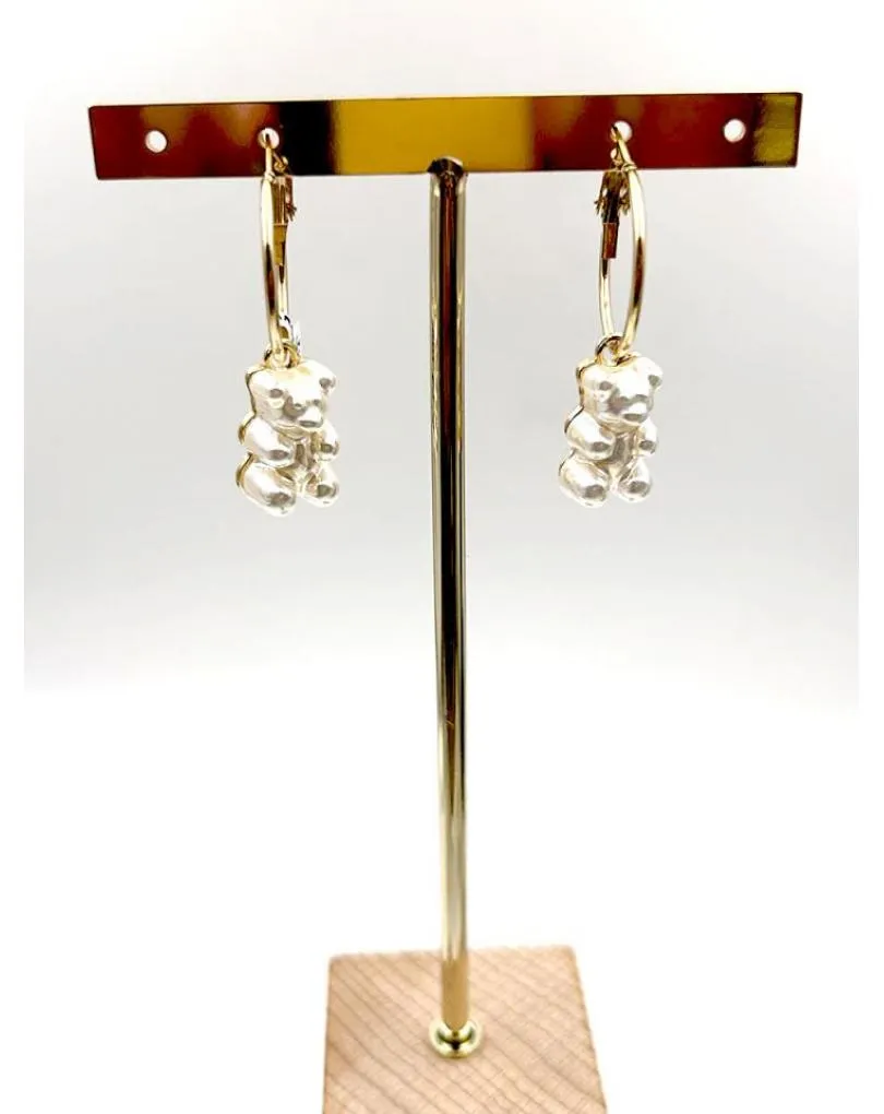 PENDIENTES DE AROS DORADOS FINITOS CON DETALLE EN BLANCO