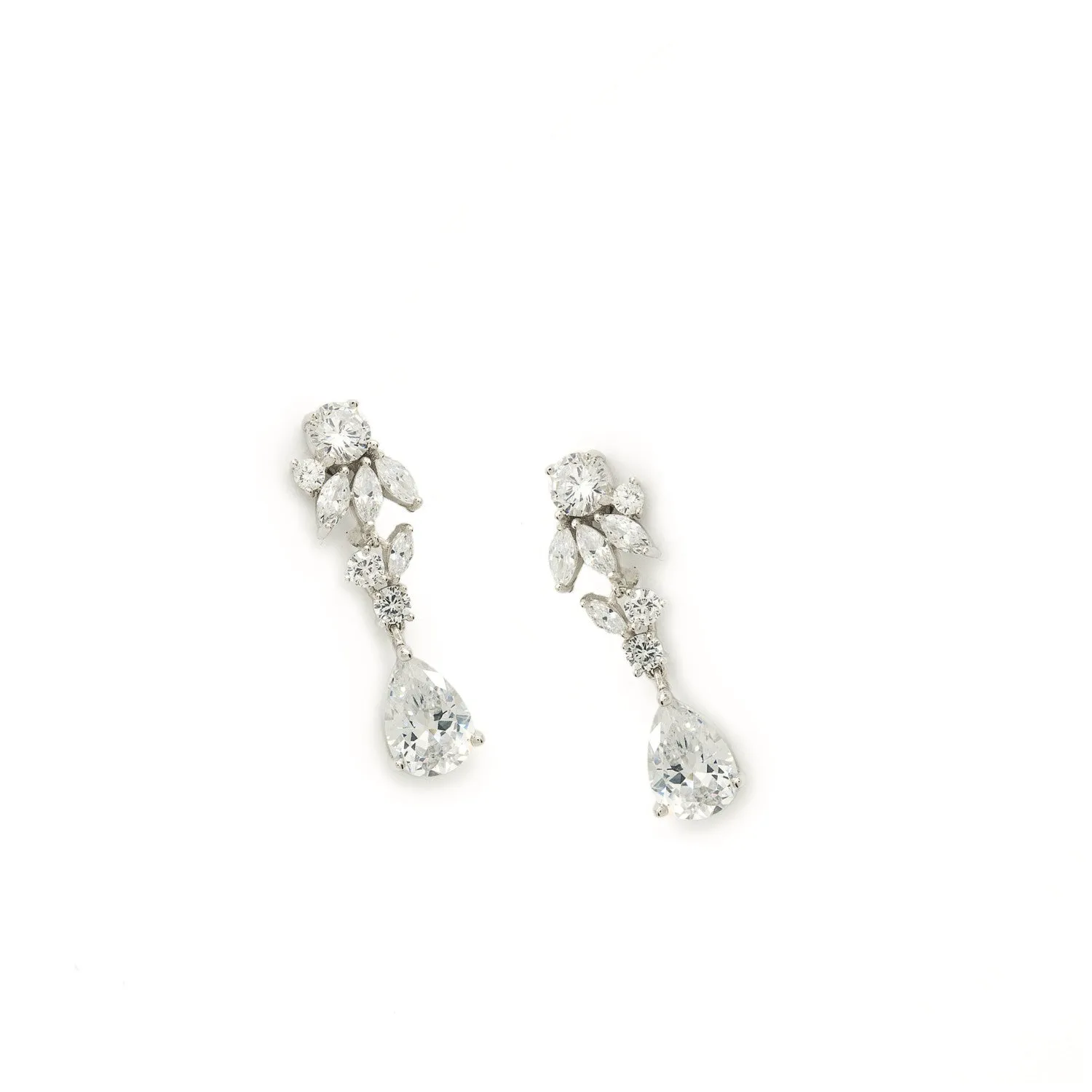 Pendientes de novia pequeos diseo floral con circonitas