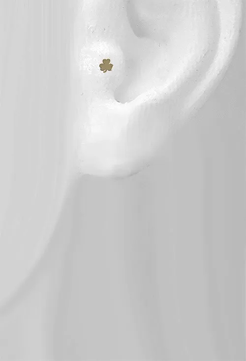 Piercing oro 18 kilates para el tragus con forma de trébol 030_3279