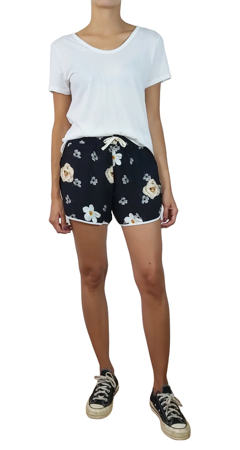 QÜINA Polera Blanca Cuello Redondo