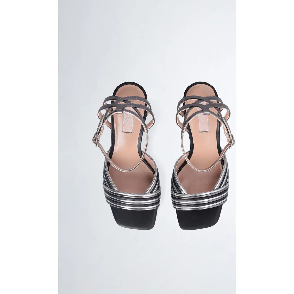 Sandalias con tacón ancho