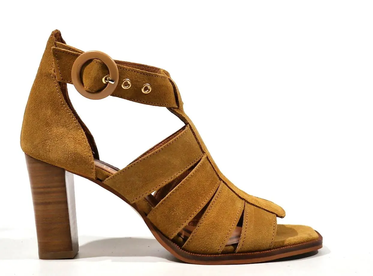 Sandalias mujer en serraje camel con tacón alto Nicola