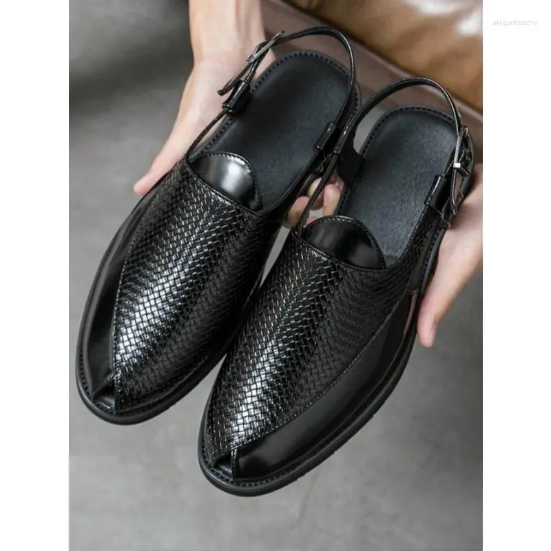 Sandals de moda negra para hombres decoración de hebillas