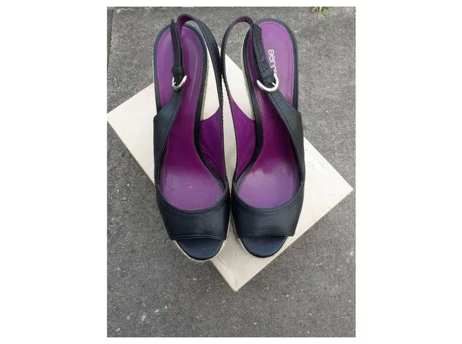 Sergio Rossi Peeptoes de cuero. Negro 