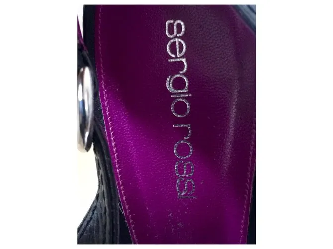 Sergio Rossi Peeptoes de cuero. Negro 