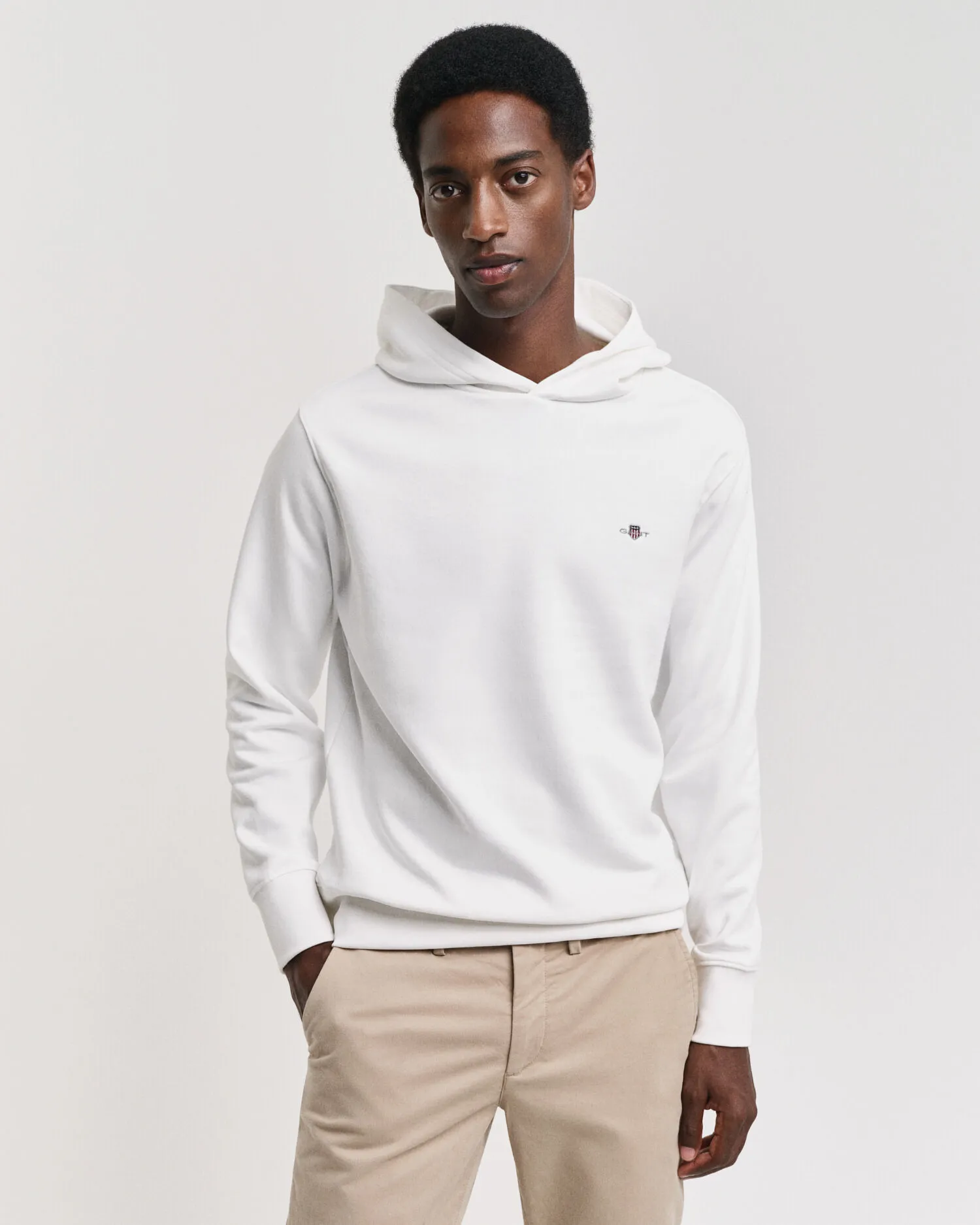 Sudadera con capucha Seasonal Essential con bordado Archive Shield