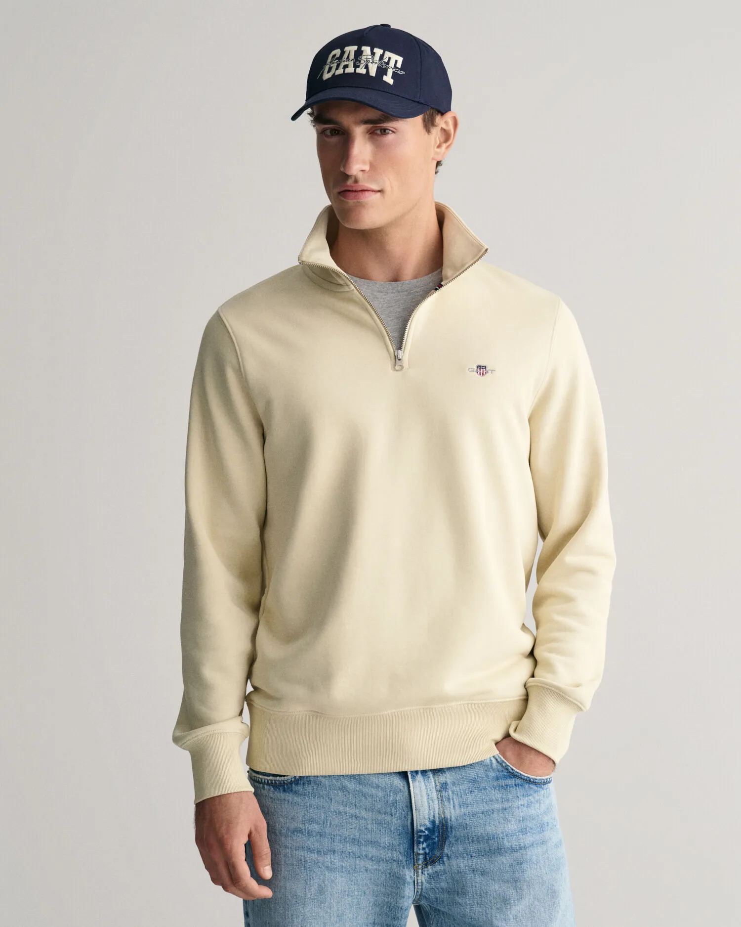 Sudadera Shield con media cremallera