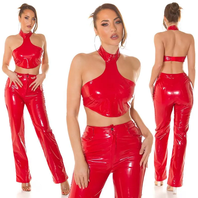 Top crop con cuello latex roJo