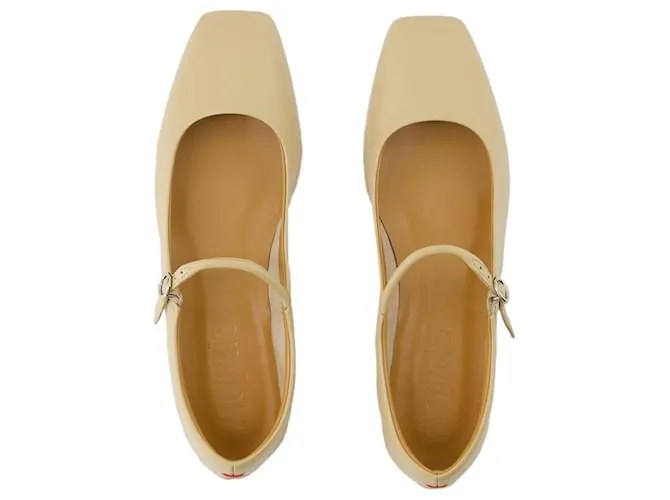 UNA BAILARINA  AEYDE  CUERO  LATTE CASTAñO BEIGE 