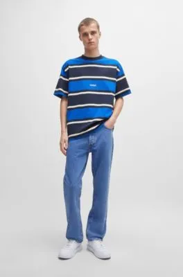 Vaqueros regular fit en denim azul lavado a la piedra