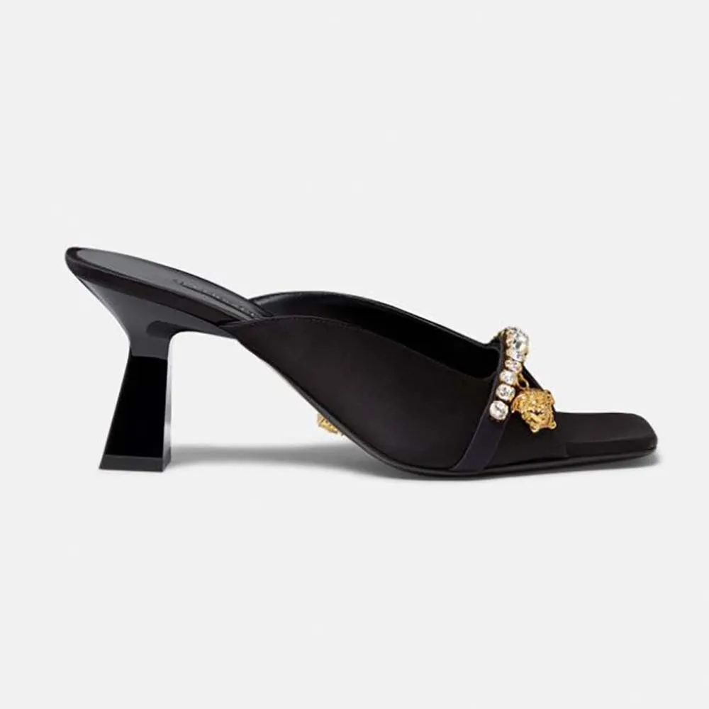 VERSACE MUJER MULES ARTIFACT DE TACóN MEDIONEGRO