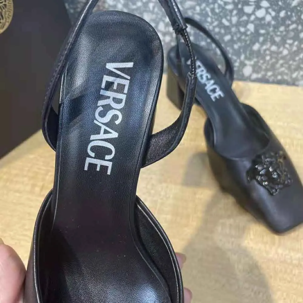 VERSACE MUJER ZAPATOS DE TACóN CON TIRA TRASERA DE PIEL LA MEDUSANEGRO