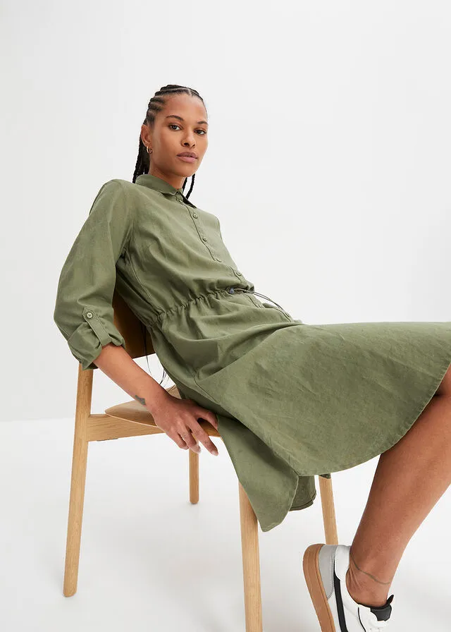 Vestido camisero con lino, goma elástica en la cintura, estilo militar y largo hasta la rodilla Verde oliva