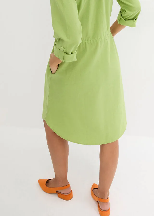 Vestido camisero con lino, goma elástica en la cintura, estilo militar y largo hasta la rodilla Verde pera