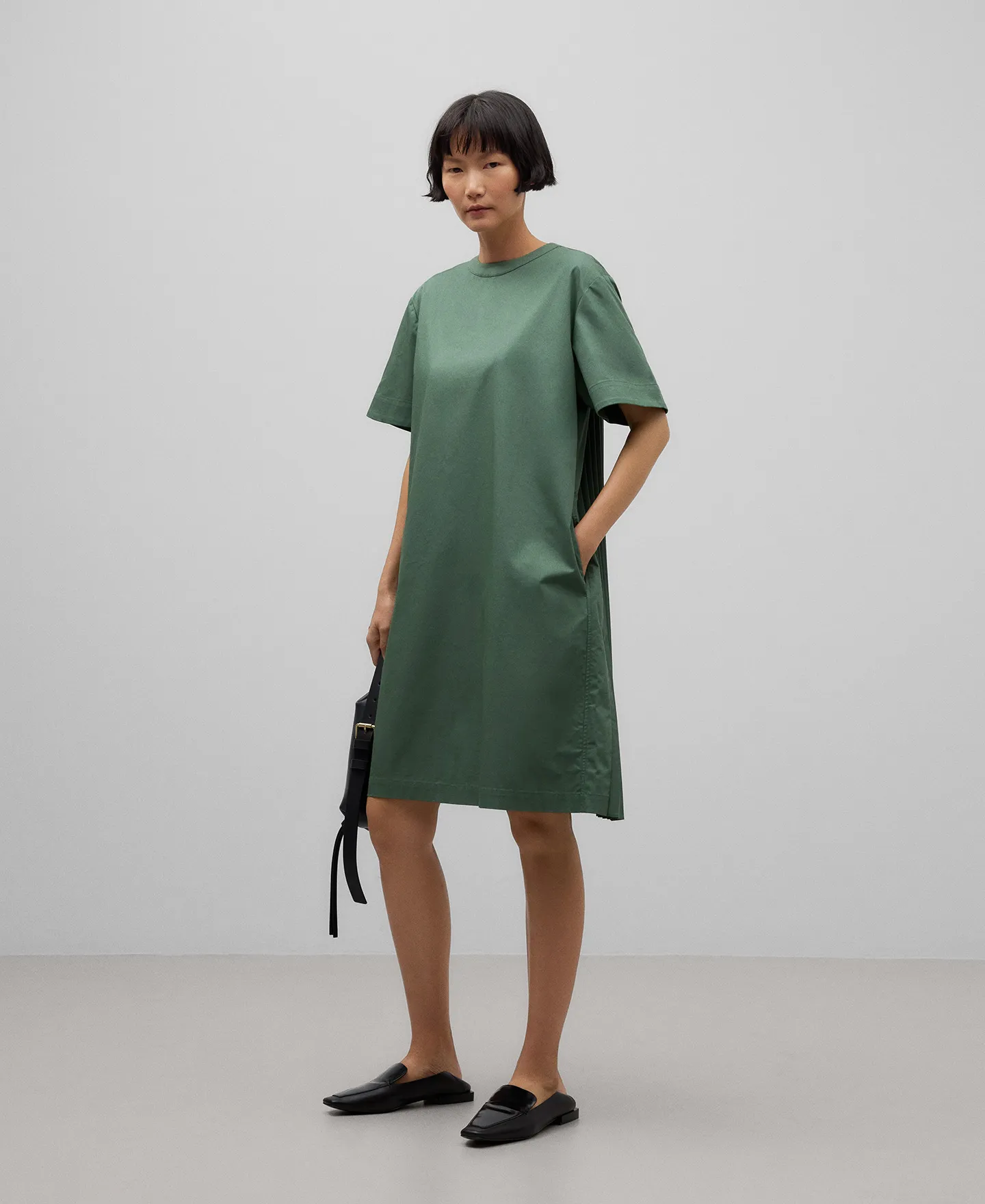 Vestido espalda plisada mujer
